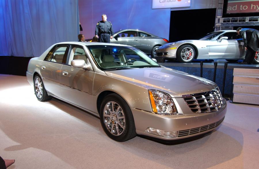  Cadillac DTS 2006 года  (фото 39 из 41)